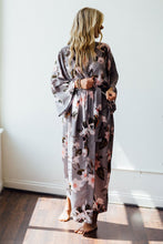 Load image into Gallery viewer, Audrey Robe - Violet Floral

